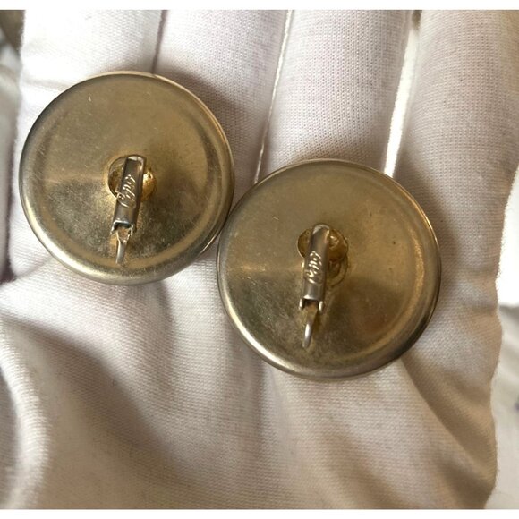 Vintage Coro Pearlized Dome Disc Clip On Earrings Gold Tone Setting Mod MCM - Picture 5 of 8